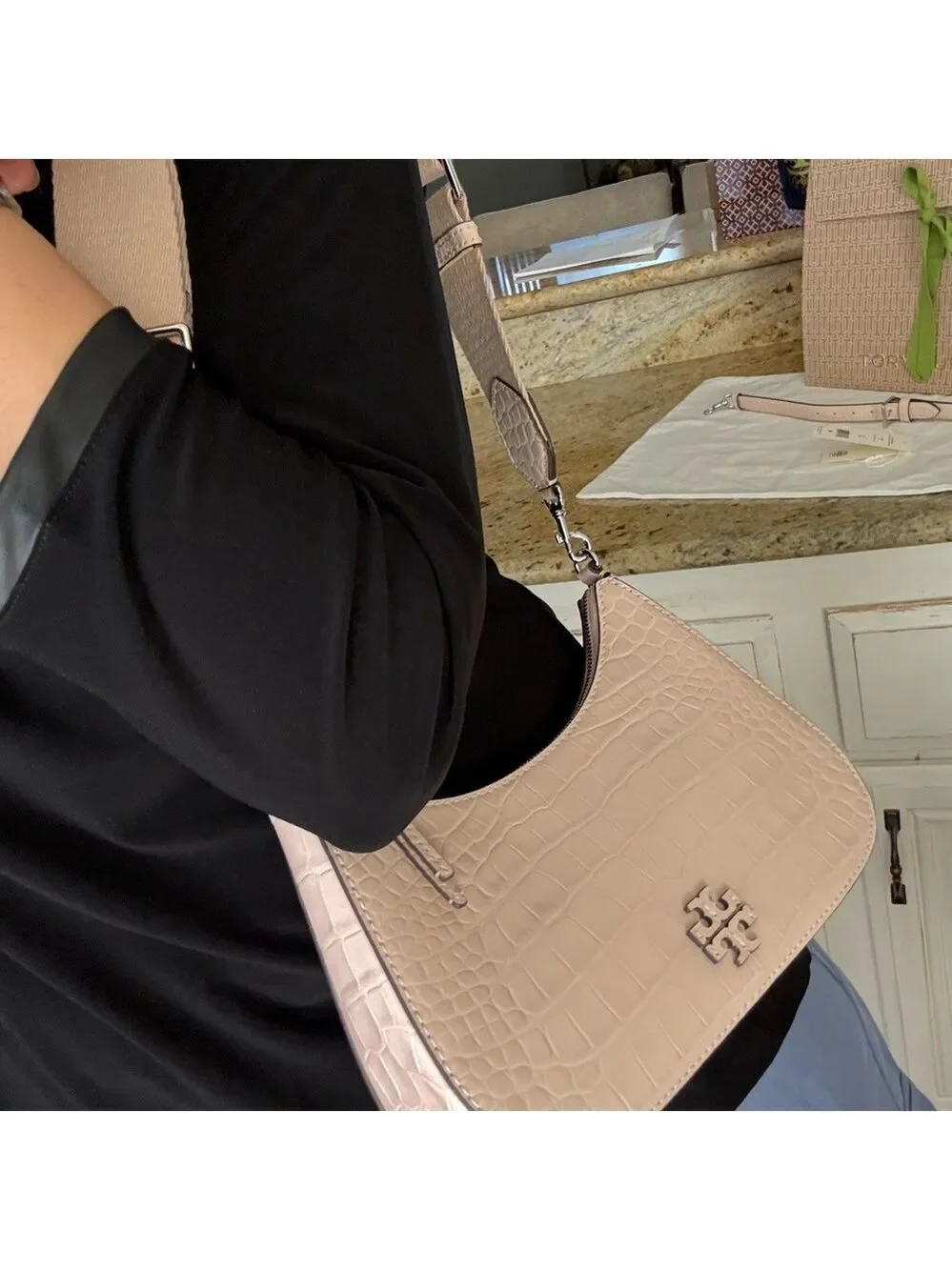 478$! Tory Burch - Thea Embossed Convertible Crossbody, Clay Pink